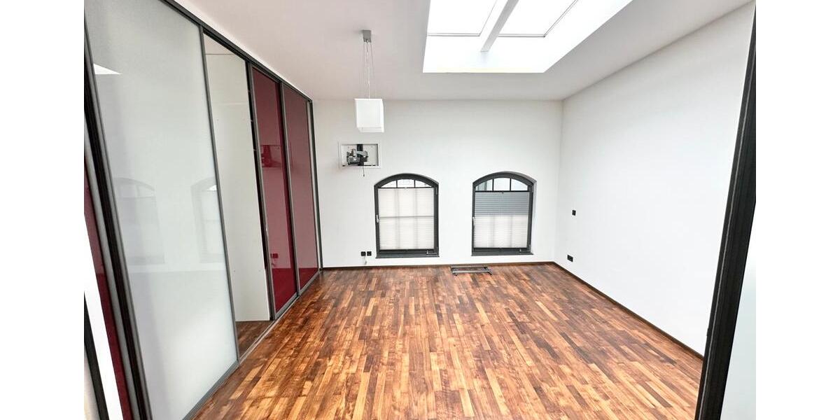 Etagenwohnung Offenbach am Main Bieberer Berg - 3 Zimmer, 152 m&sup2;, 1.950&euro; | Angebot:25432459