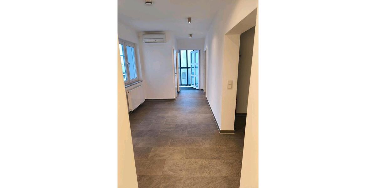 Einfamilienhaus Neu-Isenburg Isenburg - 10.5 Zimmer, 322 m&sup2;, 1.190.000&euro; | Angebot:26581791