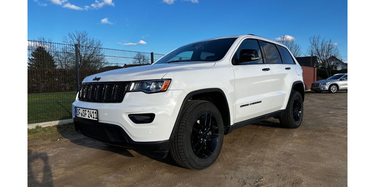 Jeep Grand Cherokee 94.000 km 26.000 &euro; Hainburg 63512