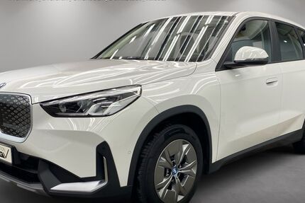 BMW iX1 8.299 km 33.950 &euro; Dreieich-Sprendlingen 63303