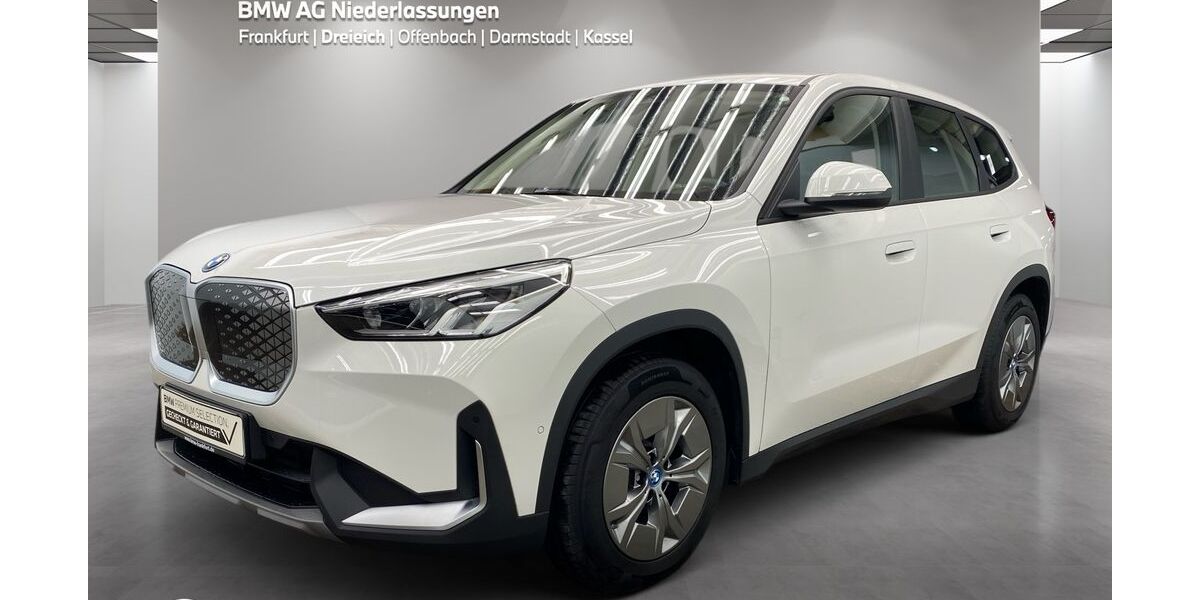 BMW iX1 8.299 km 33.950 &euro; Dreieich-Sprendlingen 63303