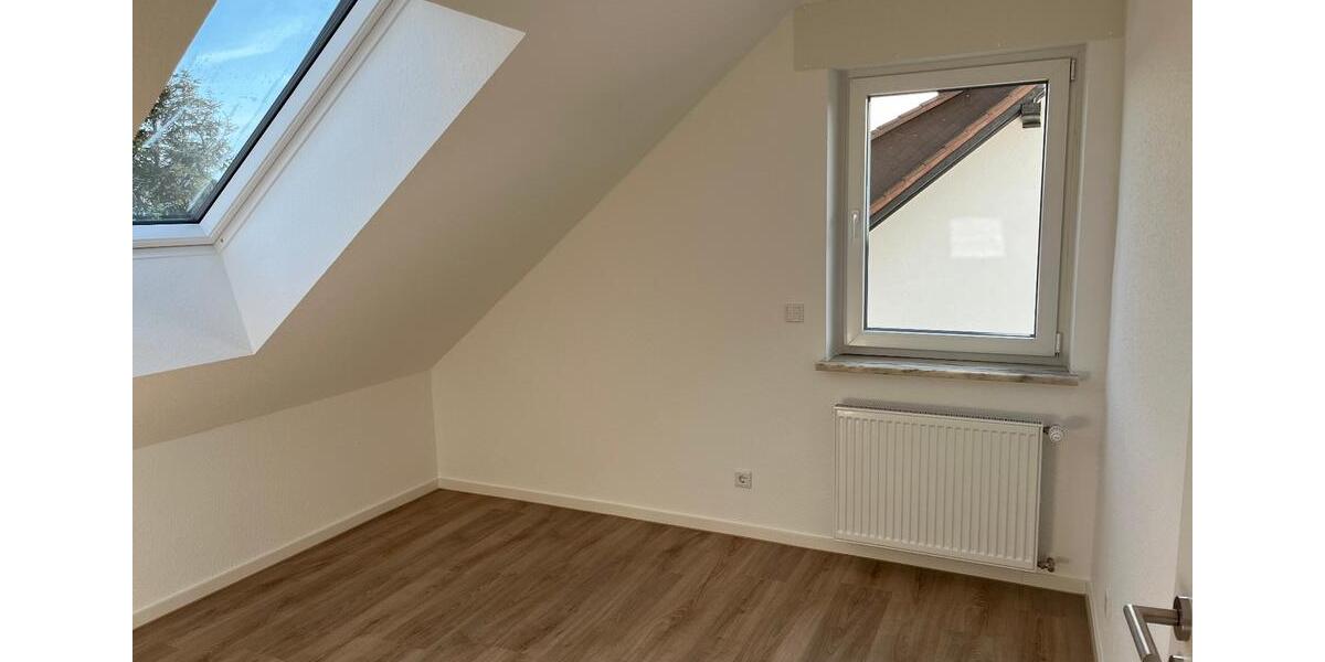 Dachgeschoßwohnung Seligenstadt - 4 Zimmer, 78 m&sup2;, 1.150&euro; | Angebot:25632155