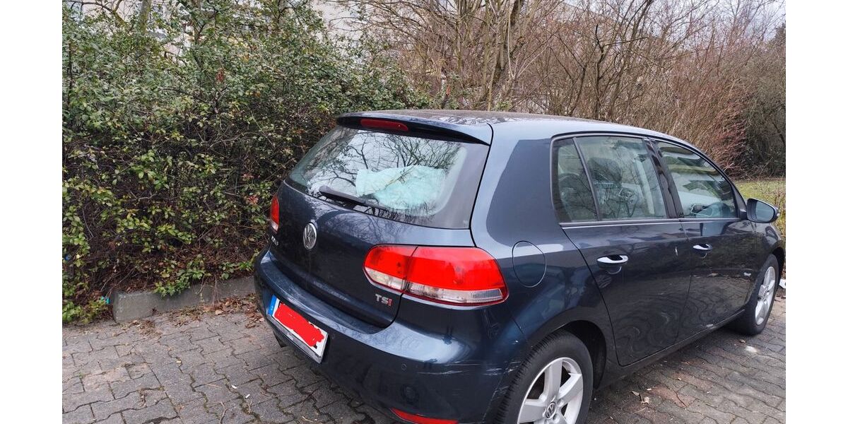 VW Golf 195.000 km 4.199 &euro; Frankfurt am Main 60529