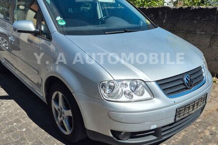 VW Touran 93.259 km 4.999 &euro; Frankfurt am Main 65931