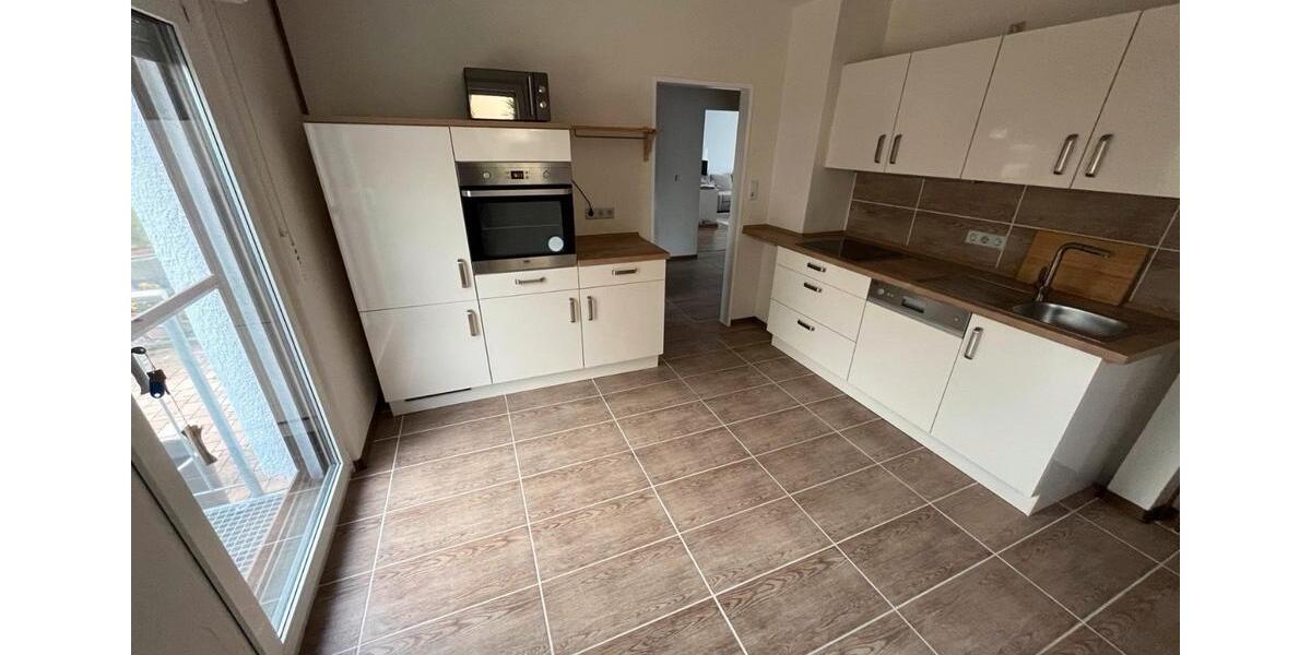 Erdgeschoßwohnung Frankfurt am Main Rödelheim - 3 Zimmer, 86 m&sup2;, 1.800&euro; | Angebot:25311600