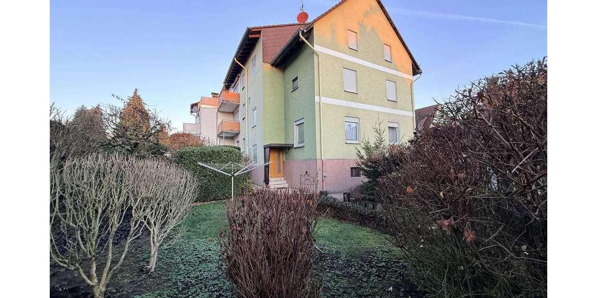 Einfamilienhaus Rosbach vor der Höhe - 10 Zimmer, 300 m&sup2;, 599.000&euro; | Angebot:24781765