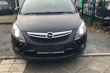 Opel Zafira Tourer 205.212 km 4.999 &euro; Frankfurt am Main 60486