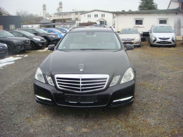 Mercedes-Benz E 200 213.000 km 5.600 &euro; Erlensee 63526
