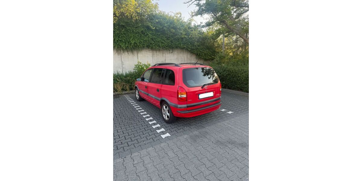 Opel Zafira 210.700 km 2.000 &euro; Schwalbach 65824