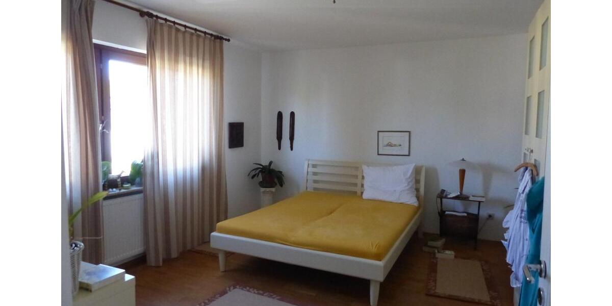 Etagenwohnung Frankfurt am Main Bockenheim - 2 Zimmer, 70 m&sup2;, 1.150&euro; | Angebot:26019501