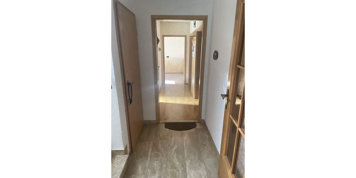 Doppelhaushälfte Frankfurt Harheim - 7 Zimmer, 170 m&sup2;, 600.000&euro; | Angebot:25820766