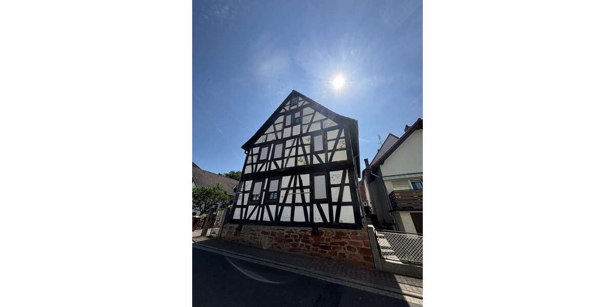 Einfamilienhaus Gründau - 6 Zimmer, 174 m&sup2;, 199.000&euro; | Angebot:23128845