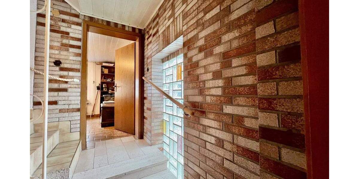 Einfamilienhaus Florstadt/Leidhecken Leidhecken - 5 Zimmer, 225 m&sup2;, 329.000&euro; | Angebot:25706159