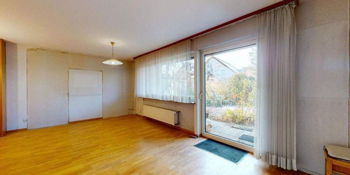Reihenmittelhaus Frankfurt am Main Eckenheim - 6 Zimmer, 137 m&sup2;, 620.000&euro; | Angebot:25663775