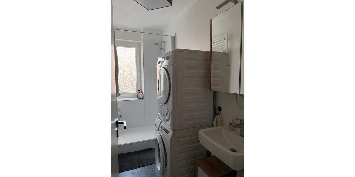 Etagenwohnung Frankfurt am Main Ginnheim - 2 Zimmer, 60 m&sup2;, 810&euro; | Angebot:25965735