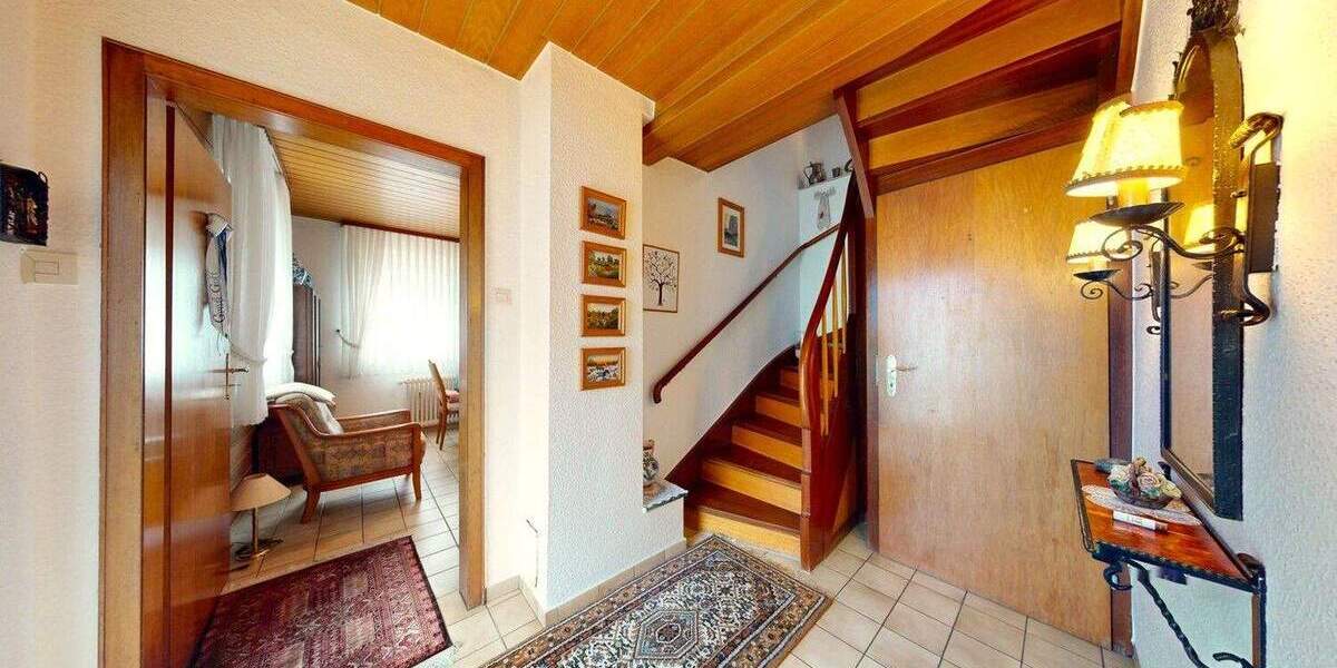 Einfamilienhaus Frankfurt am Main Nieder-Eschbach - 5 Zimmer, 96 m&sup2;, 360.000&euro; | Angebot:25663773