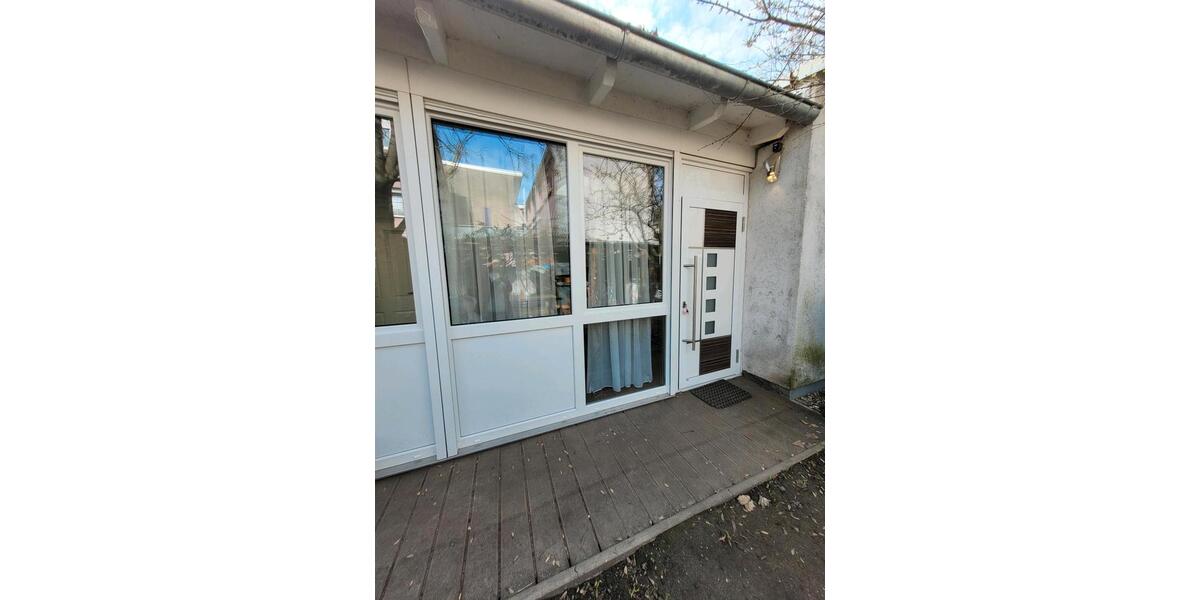 Erdgeschoßwohnung Frankfurt am Main West - 2 Zimmer, 40 m&sup2;, 995&euro; | Angebot:25805975