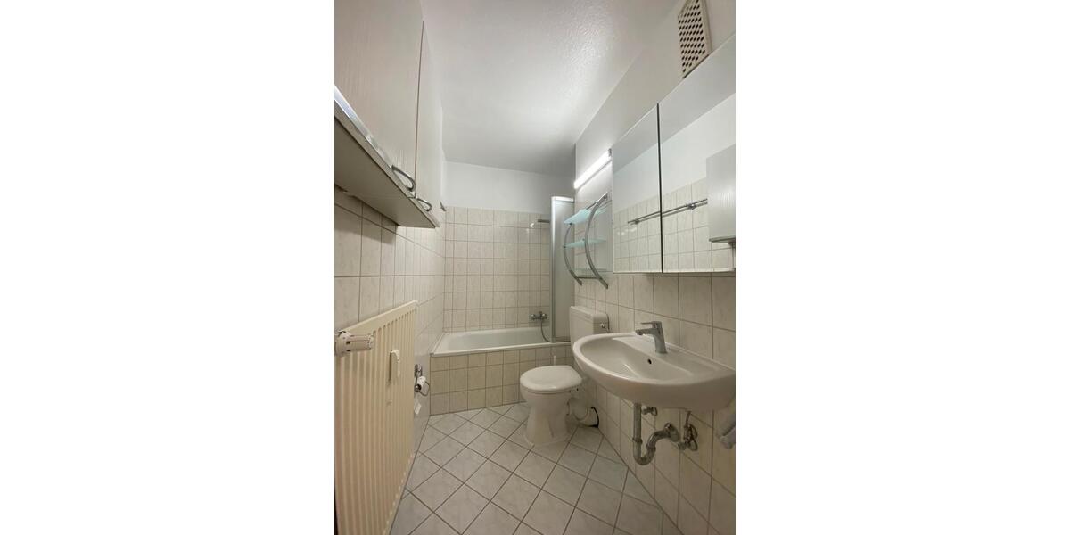 Etagenwohnung Frankfurt am Main Mitte-West - 6 Zimmer, 23 m&sup2;, 480&euro; | Angebot:23793936
