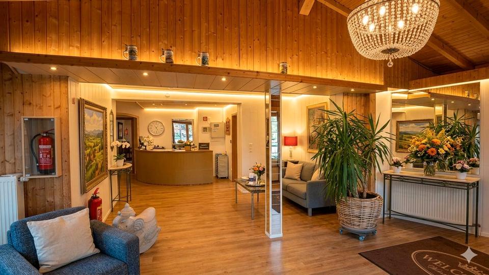 Mehrfamilienhaus, Wohnhaus Frankfurt am Main Unterliederbach - 31 Zimmer, 1.200 m&sup2;, 649.000&euro; | Angebot:26891214