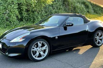 Nissan 370Z 105.200 km 22.900 &euro; Frankfurt am Main, Stadt 60322