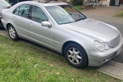 Mercedes-Benz 190 125.300 km 5.500 &euro; Neu Isenburg 63263