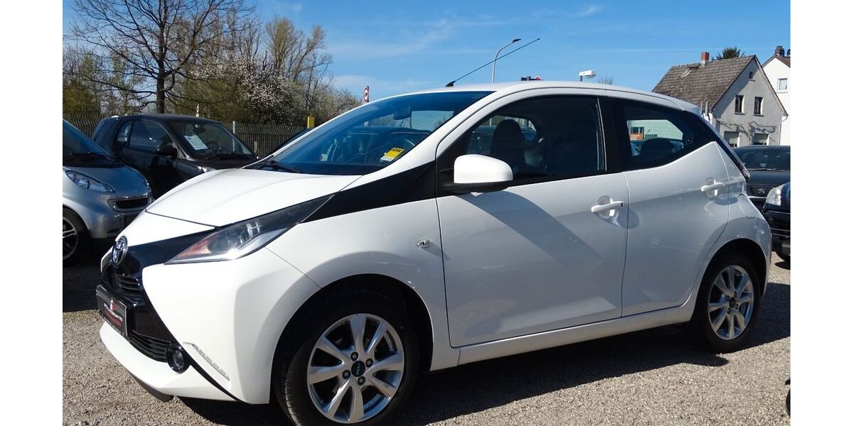 Toyota Aygo (X) 78.900 km 6.800 &euro; Rodgau / Nieder-Roden 63110