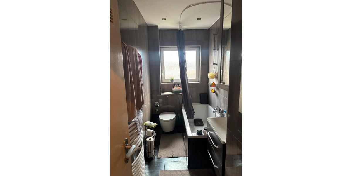 Etagenwohnung Frankfurt am Main Unterliederbach - 3 Zimmer, 75 m&sup2;, 1.375&euro; | Angebot:25853904