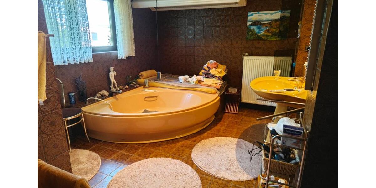 Einfamilienhaus Bad Nauheim - 10 Zimmer, 225 m&sup2;, 1.250.000&euro; | Angebot:21166315