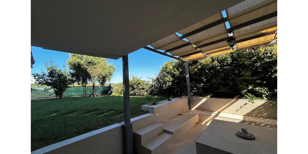 Villa Offenbach am Main Buchrain - 5 Zimmer, 300 m&sup2;, 300.000&euro; | Angebot:25903264