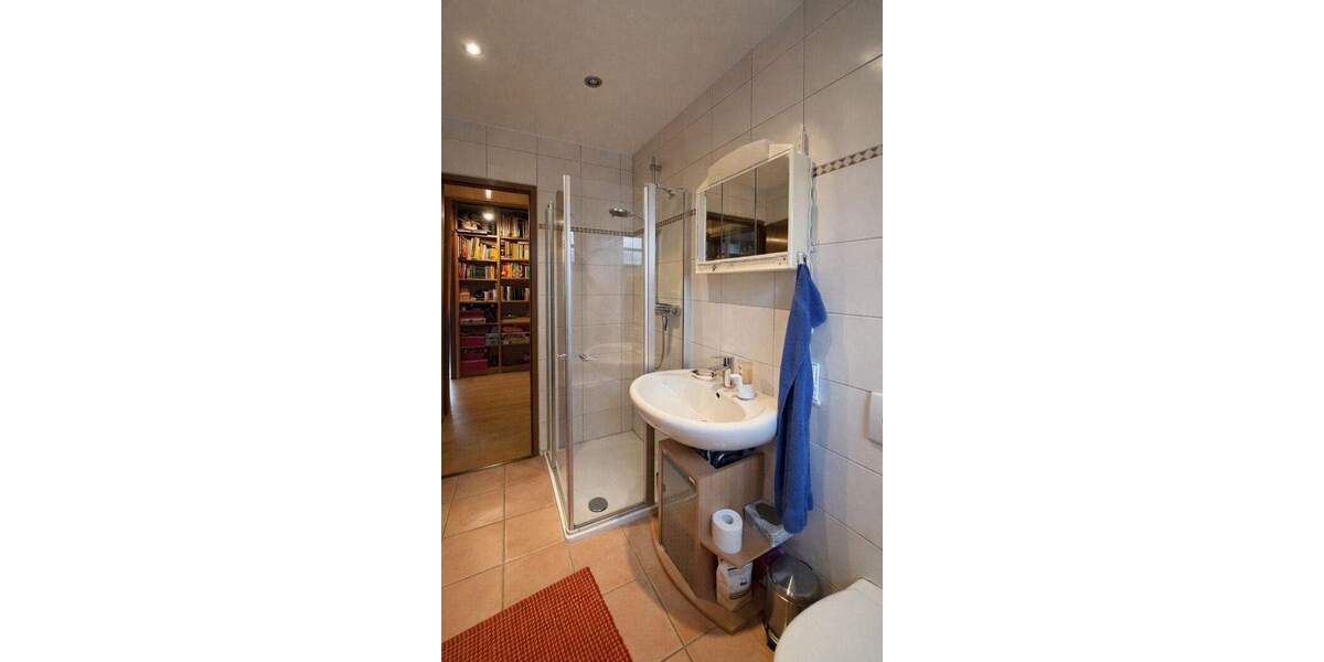 Einfamilienhaus Karben Rendel - 8 Zimmer, 226 m&sup2;, 749.000&euro; | Angebot:25671395