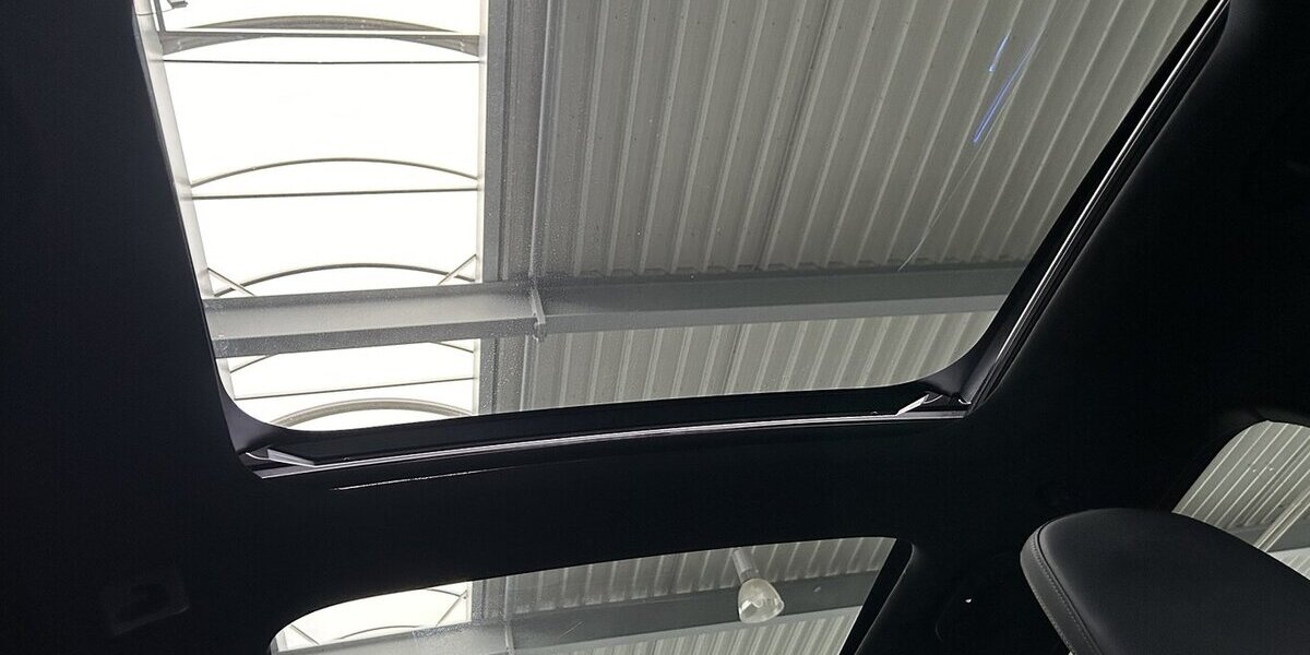 Mercedes-Benz E 300 T e AMG DISTRONIC-AIRMAIC-PANORAMA-AHK-360 23.007 km 52.839 &euro; Groß-Umstadt 64823