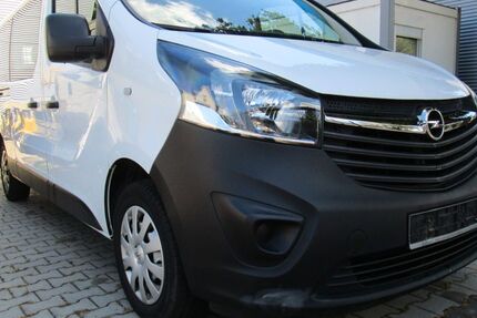Opel Vivaro 143.000 km 12.800 &euro; Frankfurt am Main/Bergen-Enkheim 60388