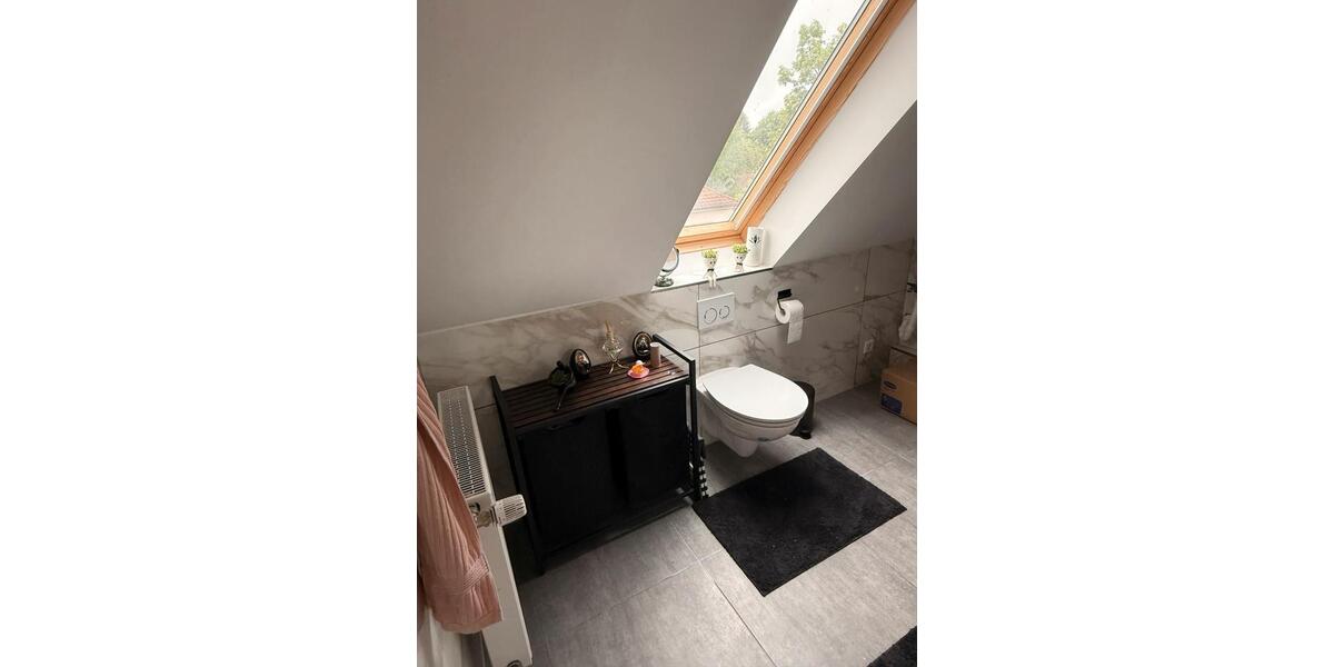Dachgeschoßwohnung Hanau - 2 Zimmer, 45 m&sup2;, 880&euro; | Angebot:26477114