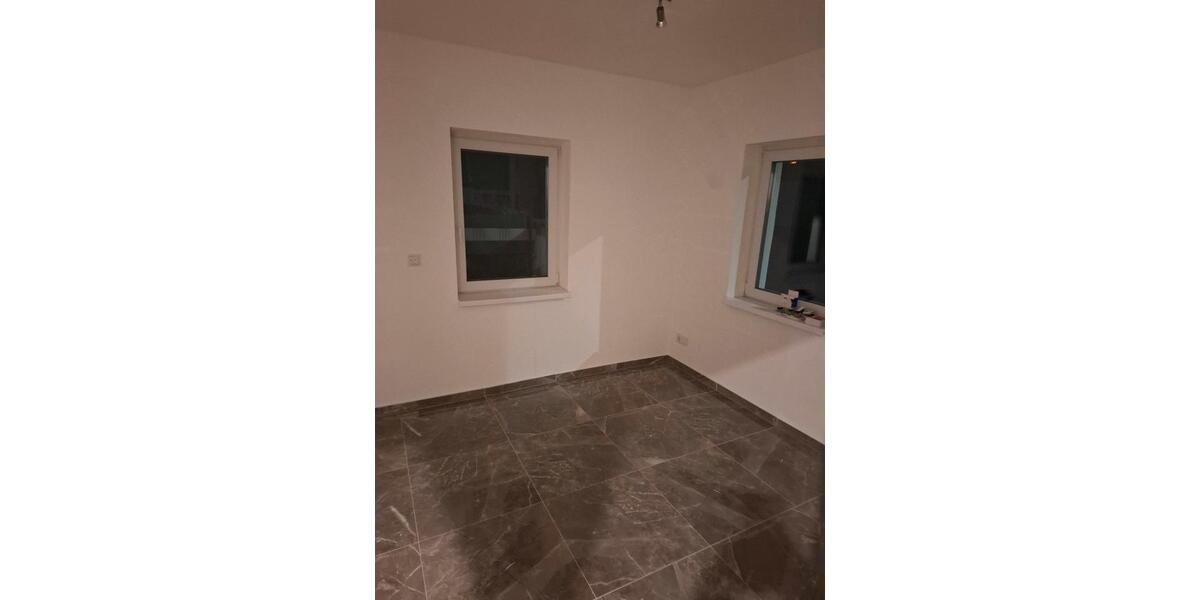 Erdgeschoßwohnung Büdingen - 4 Zimmer, 160 m&sup2;, 1.350&euro; | Angebot:25323832