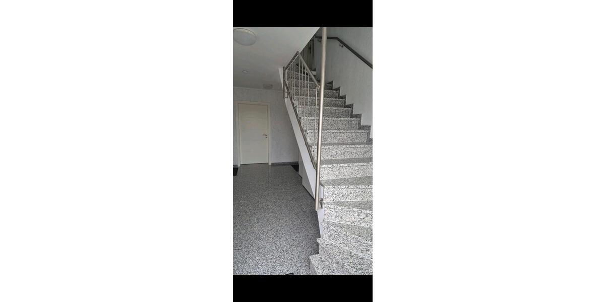 Dachgeschoßwohnung Büdingen - 2 Zimmer, 60 m&sup2;, 600&euro; | Angebot:24319230