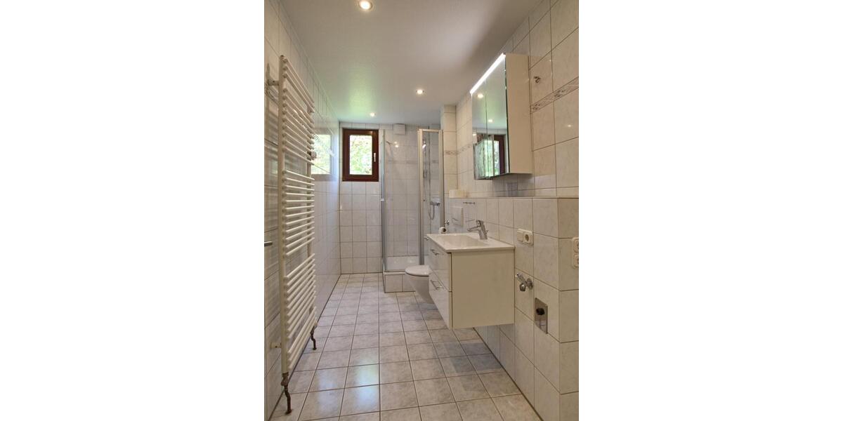 Etagenwohnung Wöllstadt - 3.5 Zimmer, 110 m&sup2;, 1.150&euro; | Angebot:24602213