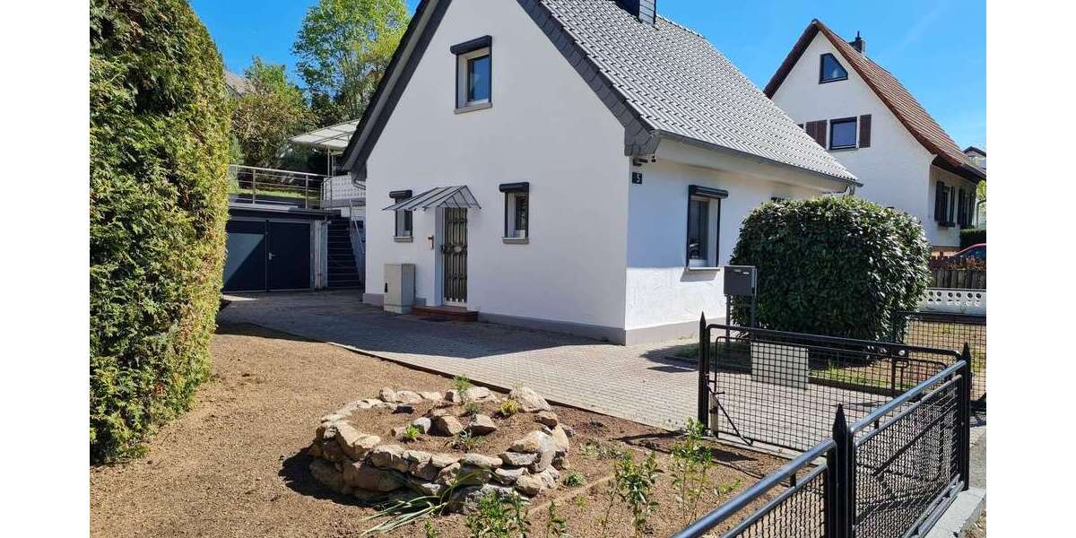 Einfamilienhaus Gelnhausen - 4 Zimmer, 180 m&sup2;, 2.250&euro; | Angebot:26071496