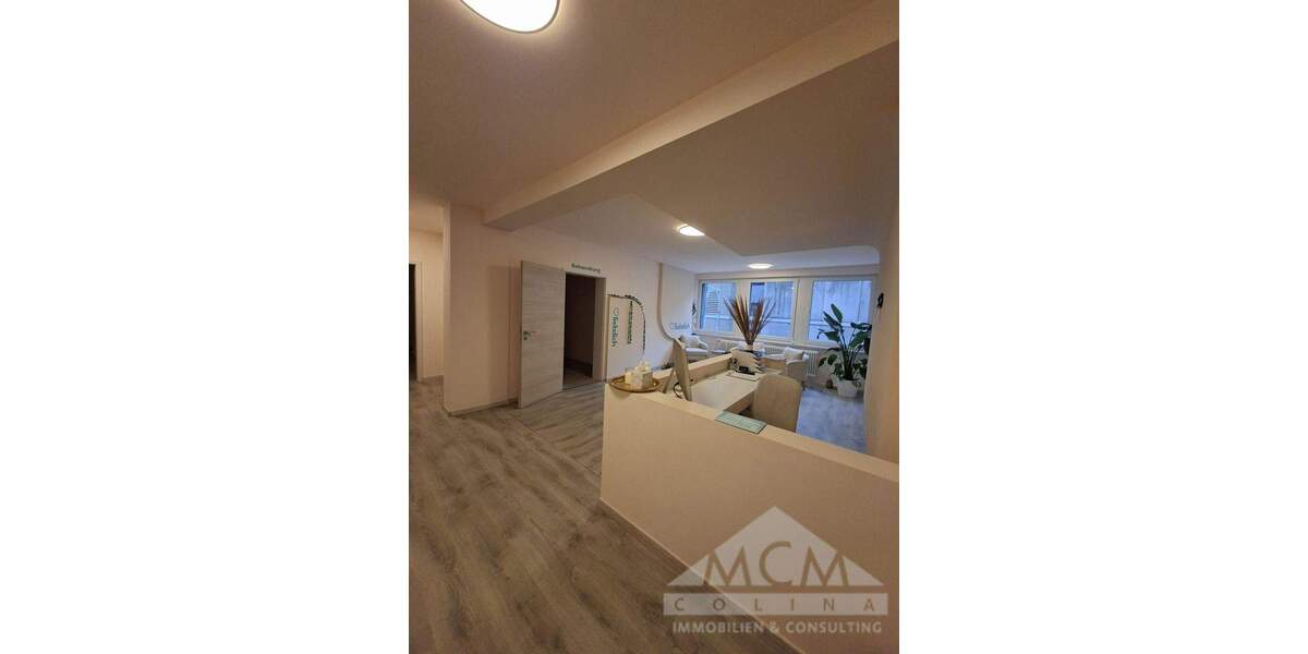 Gewerbeobjekt Frankfurt Innenstadt - 4 Zimmer, 140 m&sup2;, 3.000&euro; | Angebot:25802282