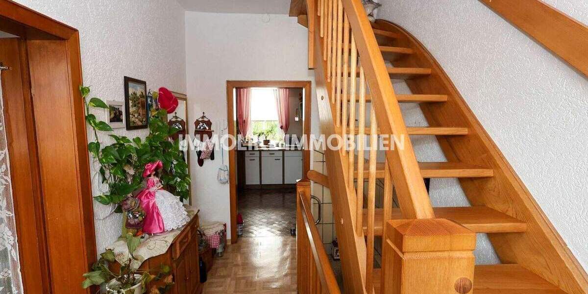 Reihenmittelhaus Gelnhausen-Höchst Höchst - 4 Zimmer, 115 m&sup2;, 190.000&euro; | Angebot:25770851