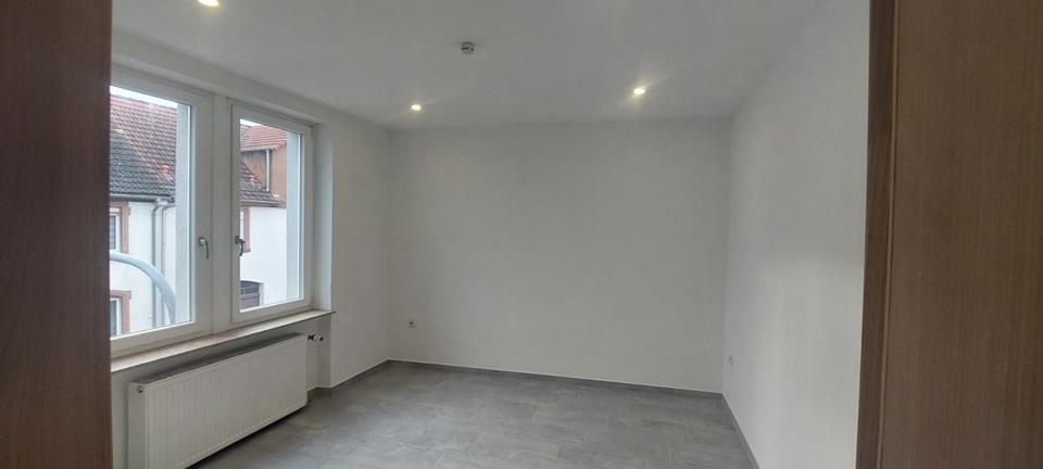 Etagenwohnung Dieburg - 3.5 Zimmer, 100 m&sup2;, 1.450&euro; | Angebot:25647142