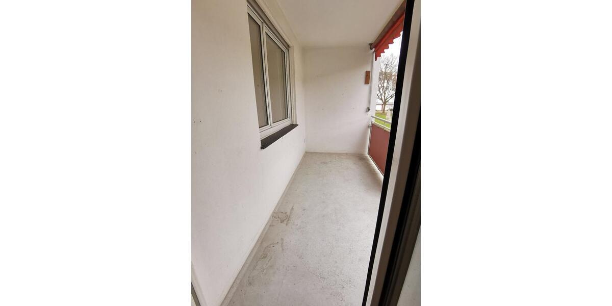 Hochparterre Frankfurt am Main Unterliederbach - 3 Zimmer, 69 m&sup2;, 1.200&euro; | Angebot:25908617