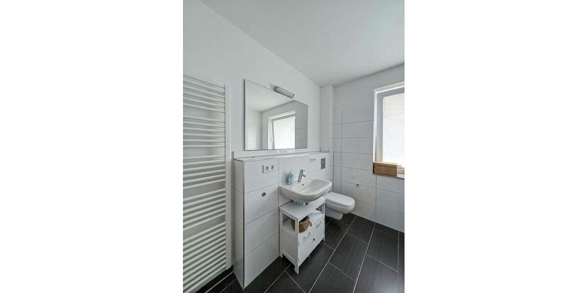 Etagenwohnung Hanau Großauheim - 3 Zimmer, 102 m&sup2;, 345.000&euro; | Angebot:25703511