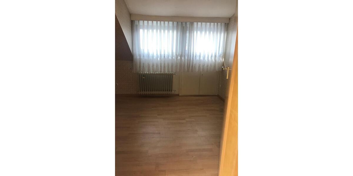 Einfamilienhaus Altenstadt - 9 Zimmer, 280 m&sup2;, 2.200&euro; | Angebot:25760695