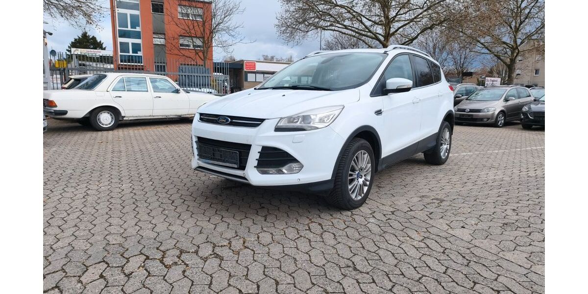 Ford Kuga 142.500 km 8.990 &euro; Frankfurt am Main 65933