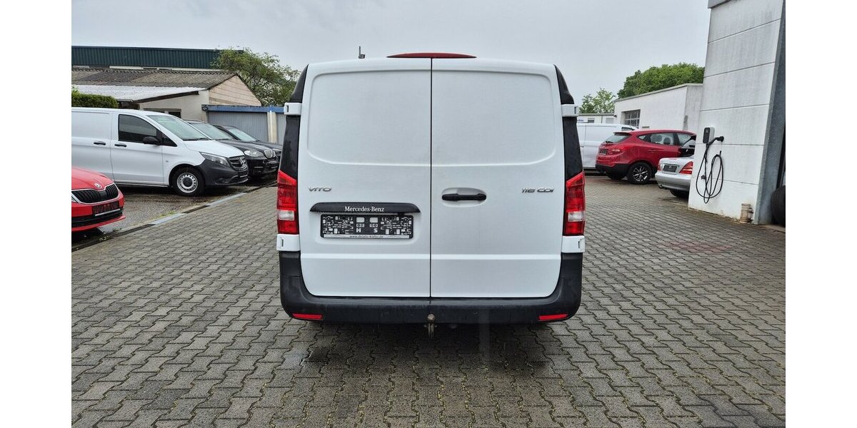 Mercedes-Benz A 180 Progressive Automatik, Rückfahrkamera, LED S 46.111 km 22.890 &euro; Rodgau 63110