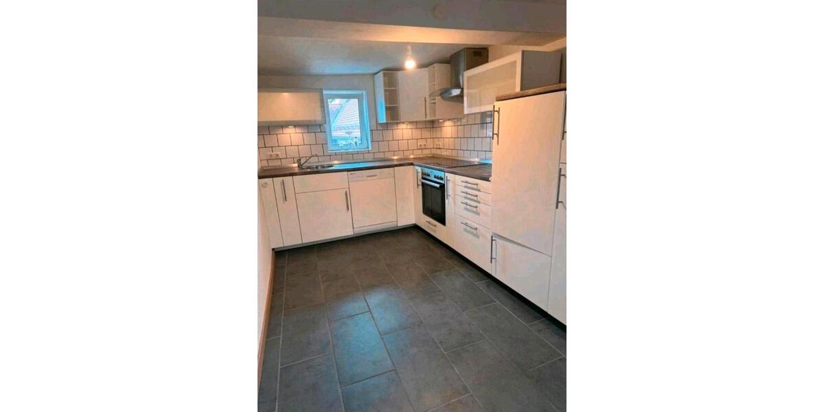 Etagenwohnung Bad Homburg vor der Höhe Gonzenheim - 5 Zimmer, 100 m&sup2;, 1.430&euro; | Angebot:25903905