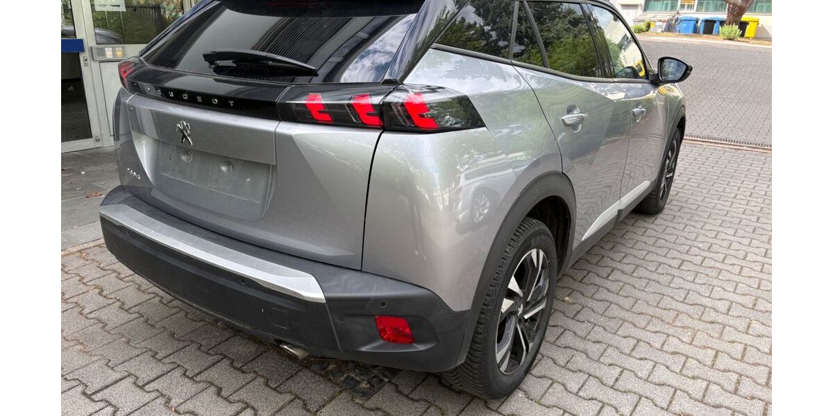 Peugeot 2008 160.038 km 12.257 &euro; Frankfurt am Main 60389