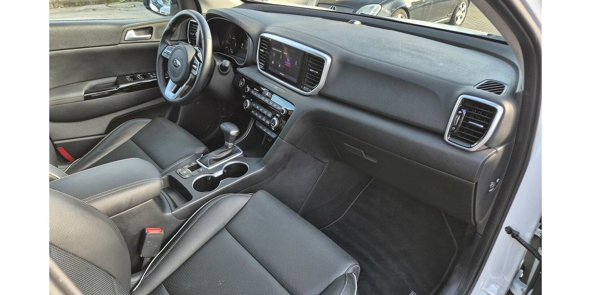 Kia Sportage Black Edition 4WD Automatik, AHK, Leder, 28.421 km 24.890 &euro; Rodgau 63110