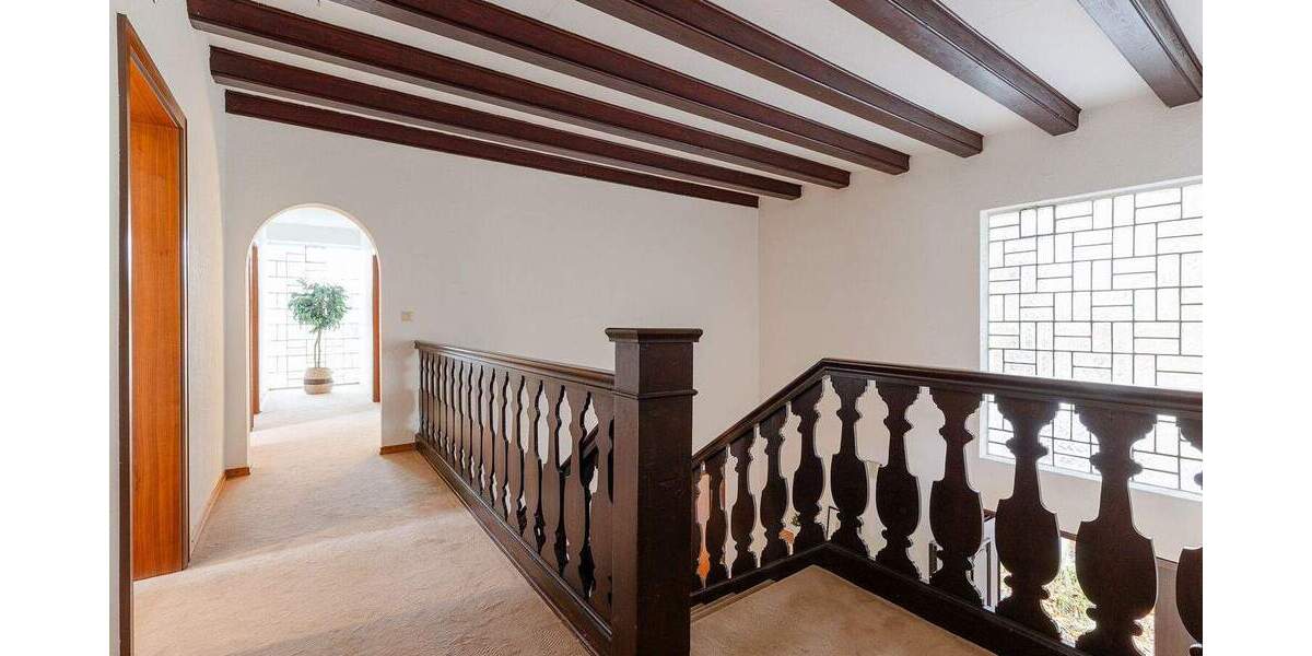 Einfamilienhaus Dreieich Götzenhain - 8 Zimmer, 211 m&sup2;, 1.098.000&euro; | Angebot:25688989