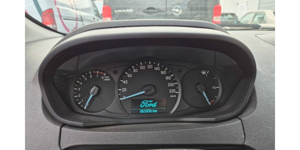 Ford Ka+ Cool & Sound, Klima 65.627 km 7.490 &euro; Rodgau 63110